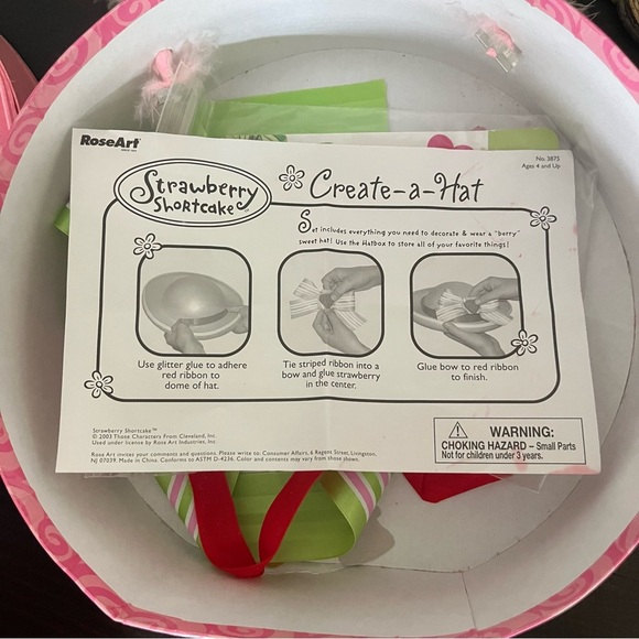 Vintage Strawberry Shortcake Create A Hat Box With Pink Hat - Picture 4 of 5